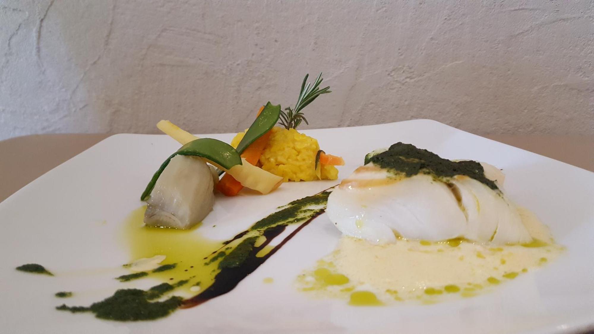 Logis Hotel - Restaurant Residence Les Cedres Villeneuve-les-Avignon Ngoại thất bức ảnh