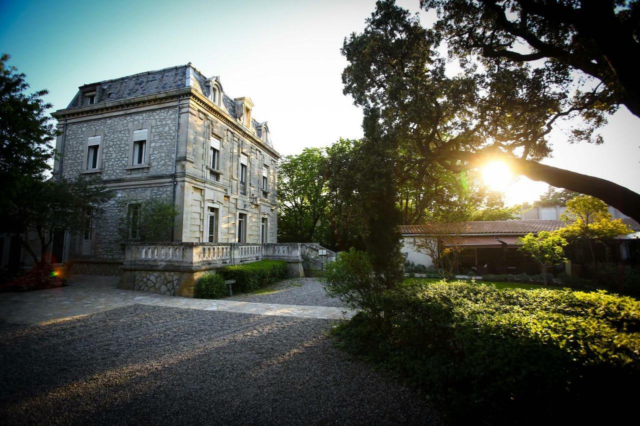 Logis Hotel - Restaurant Residence Les Cedres Villeneuve-les-Avignon Ngoại thất bức ảnh