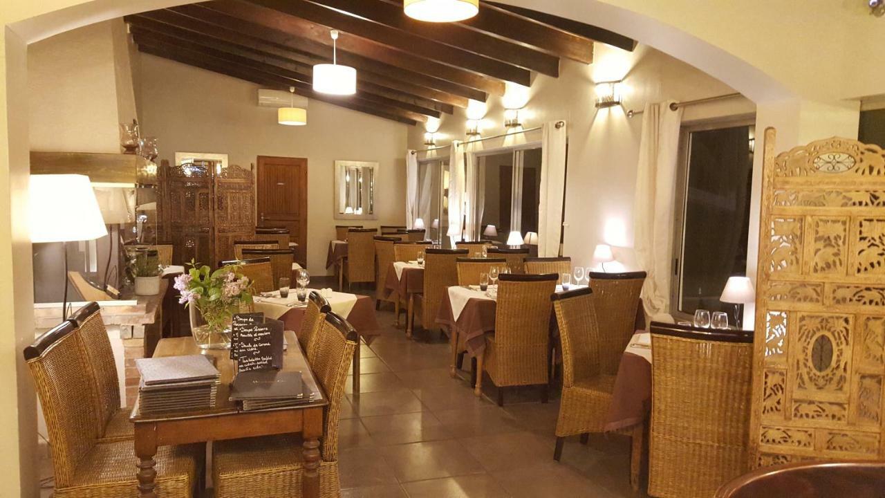 Logis Hotel - Restaurant Residence Les Cedres Villeneuve-les-Avignon Ngoại thất bức ảnh