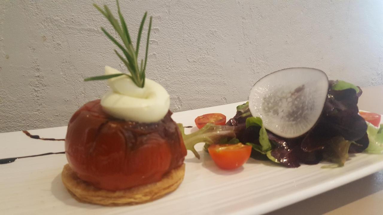Logis Hotel - Restaurant Residence Les Cedres Villeneuve-les-Avignon Ngoại thất bức ảnh